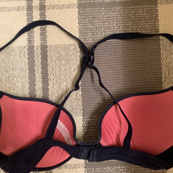 Bra - Picture 2 of 3